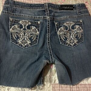 L.A. idol Women's Embroidered Blue Jean Shorts